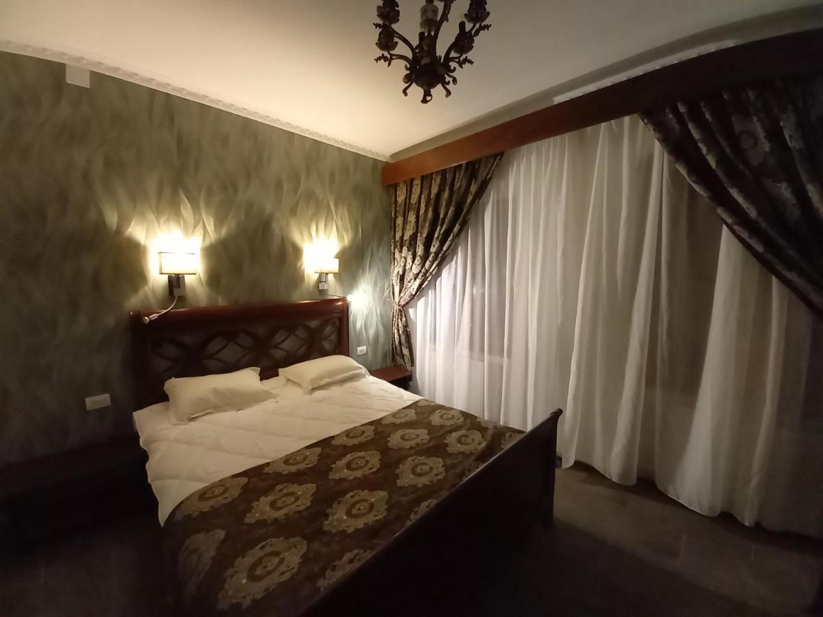 History Apartments Cetatii Sibiu Pokoj fotografie